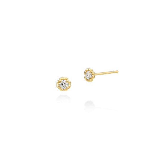 te amo stud earrings